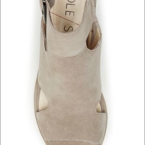 Tally Ankle Cuff Sandal
SOLE SOCIETY - Picture 7 of 16